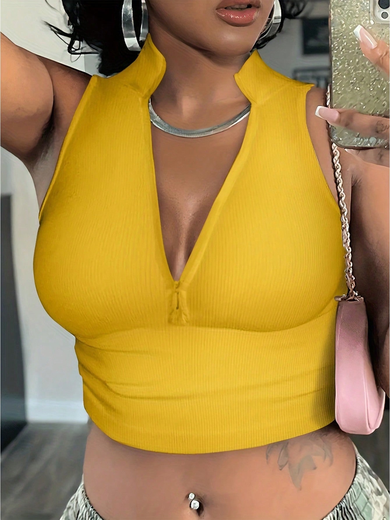 Elengatine 4 Pack Solid V Neck Sleeveless Vest,Sexy Comfy Top for Hot Girls,Spring Summer Basic Fashion Outfit,Short Top for Party Holiday BXD0023