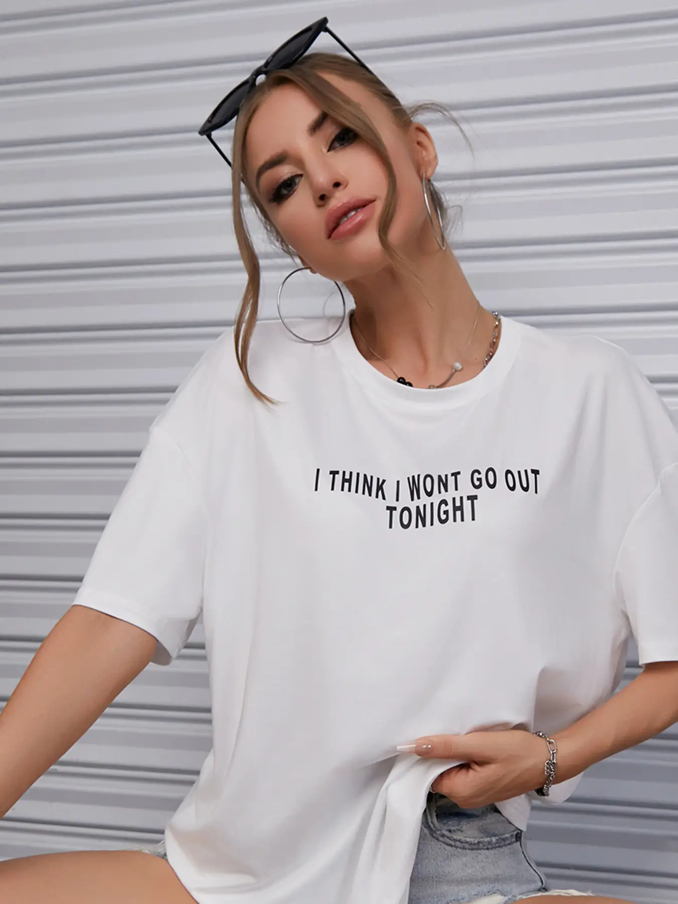 Elengatine White Letter Graphic Drop Shoulder Tee Casual