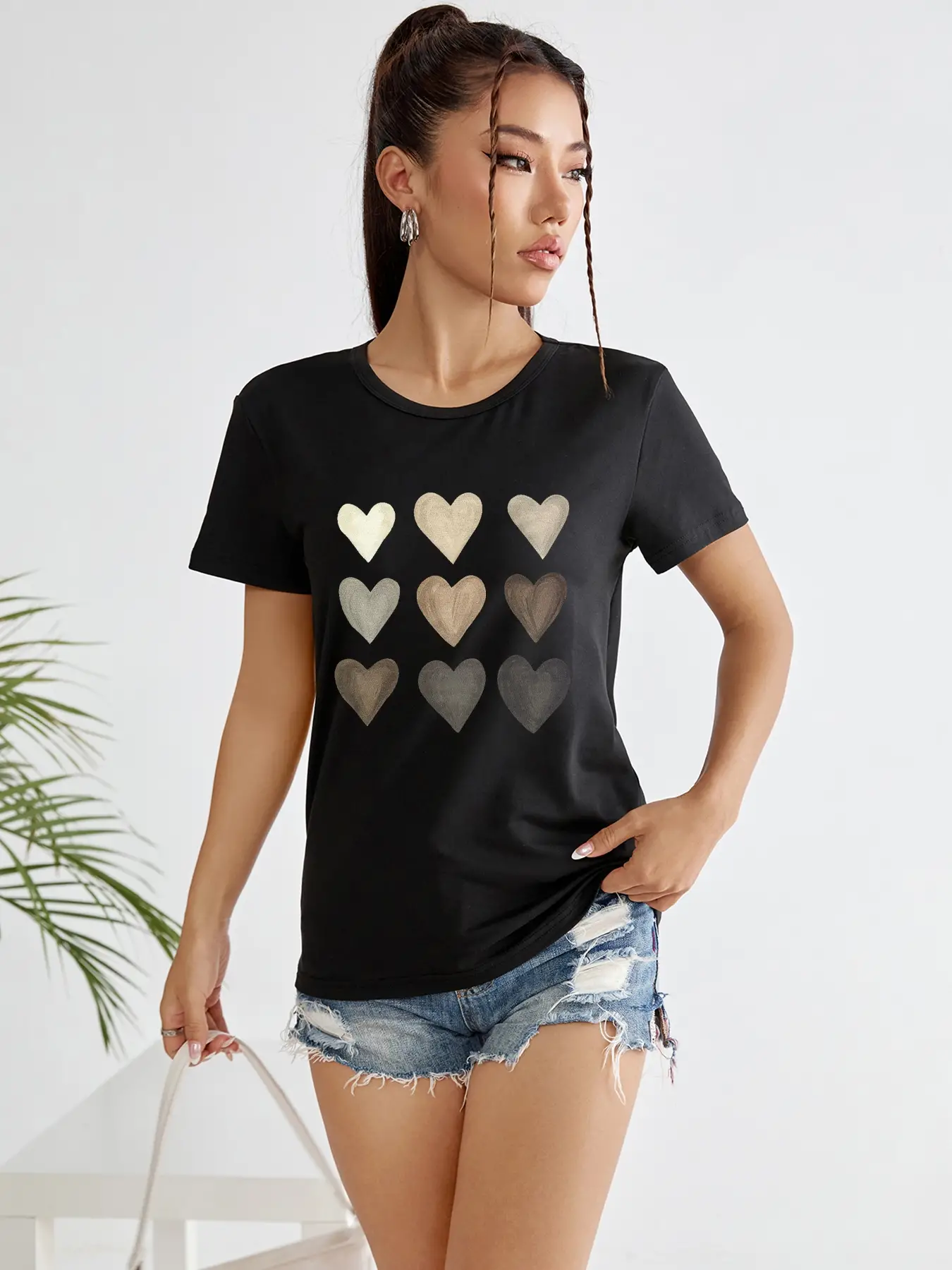 Elengatine Lovely Heart Printing Drop Shoulder Tee