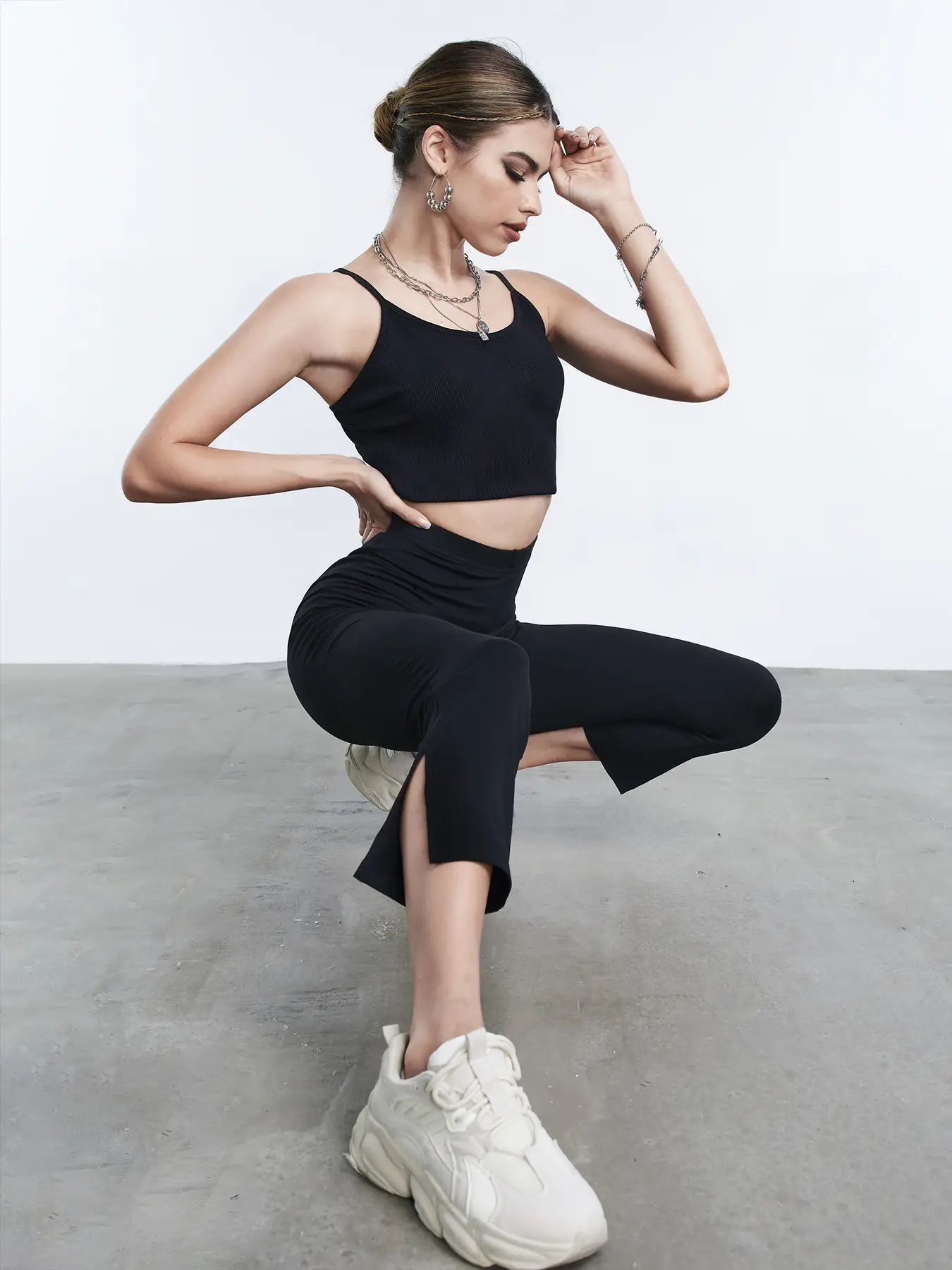 Elengatine Solid Split Hem Leggings