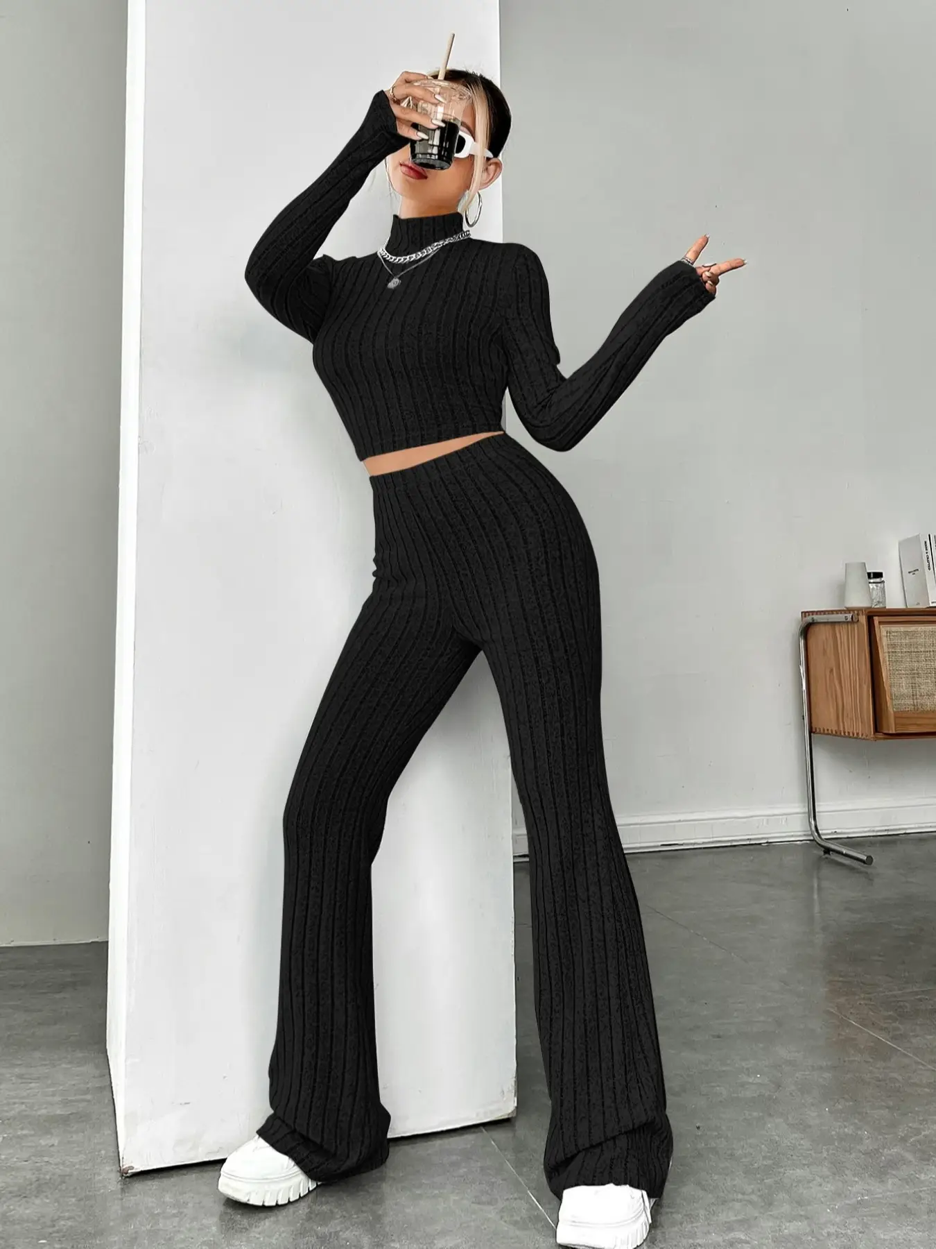 Elengatine 2pcs Daily Fashion Outfits Set Solid Long Sleeve Tee & Tummy Control Leggings Comfort