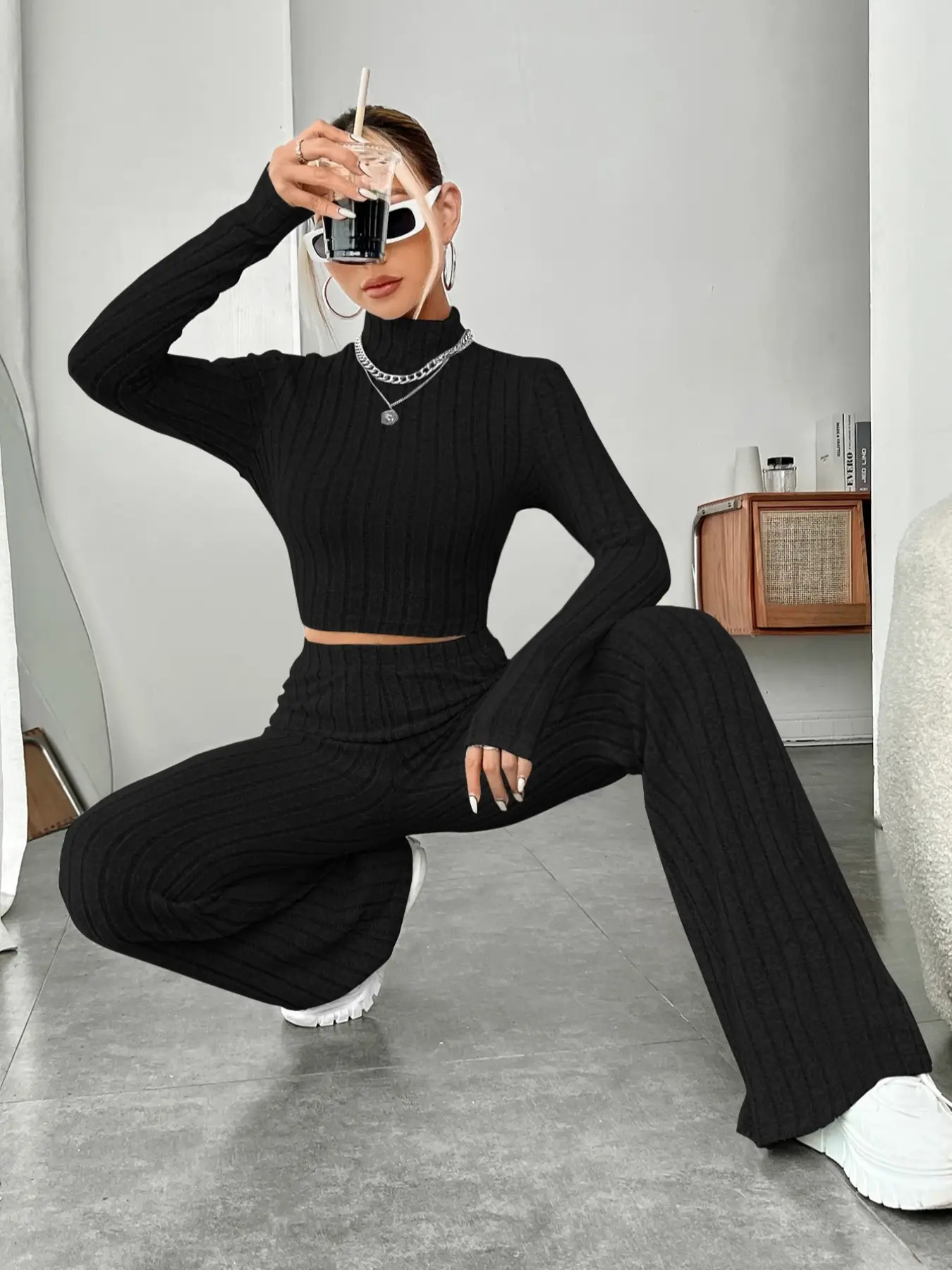 Elengatine 2pcs Daily Fashion Outfits Set Solid Long Sleeve Tee & Tummy Control Leggings Comfort