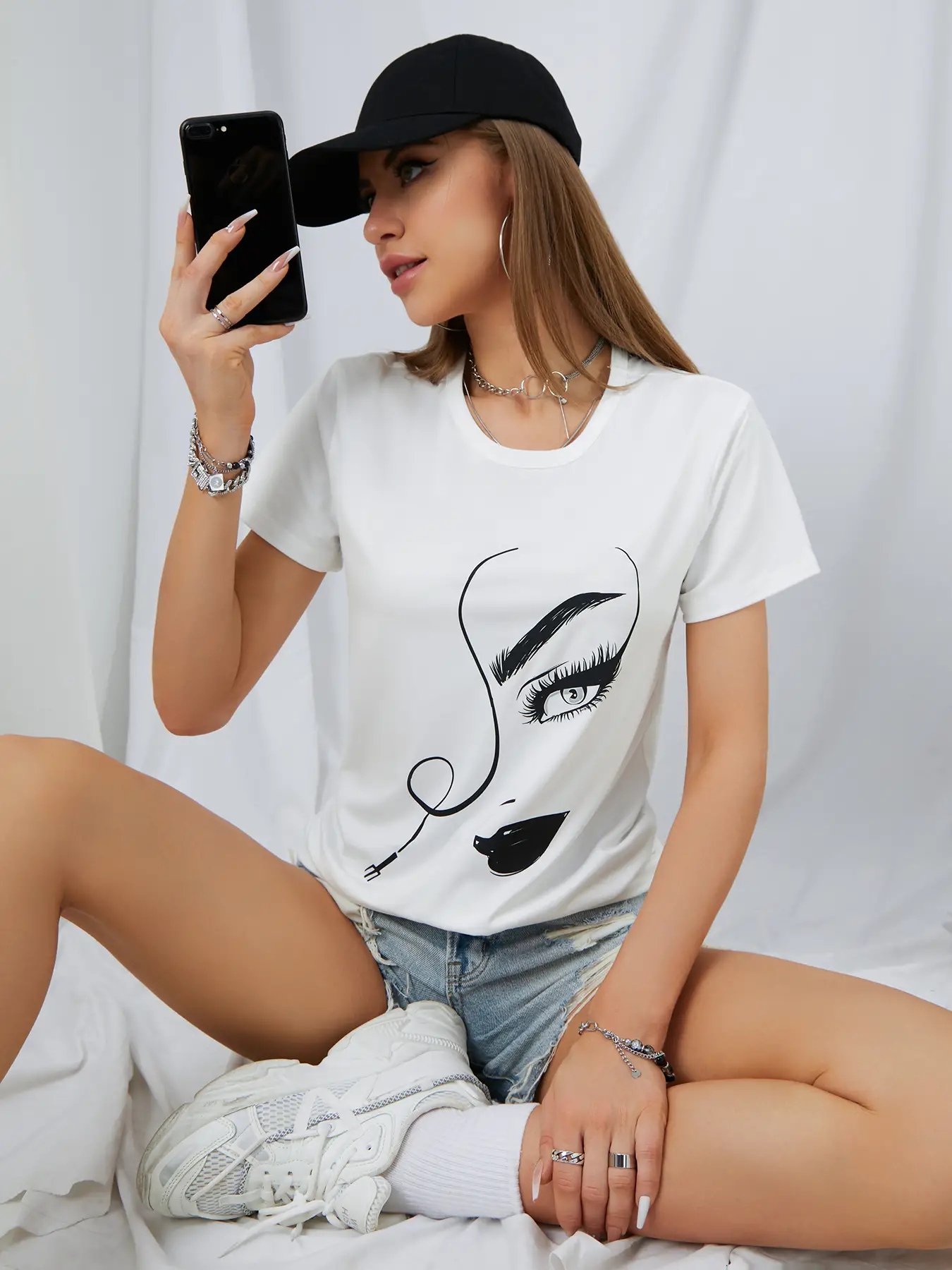 Elengatine Drop Shoulder Beautiful Women Face Tee