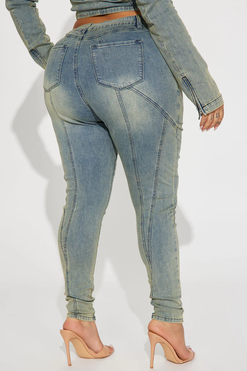 Elengatine Causal Blue Jeans for Women BTN018